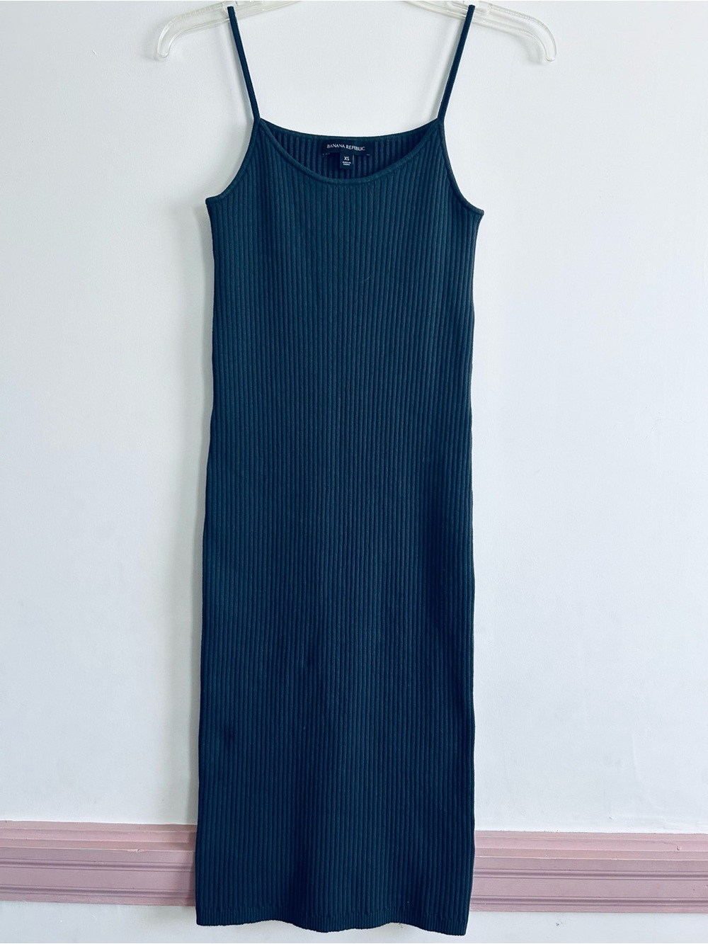 NWOT Banana Republic Ribbed Dark Gray Knit Sweater Dress with Spaghetti Straps